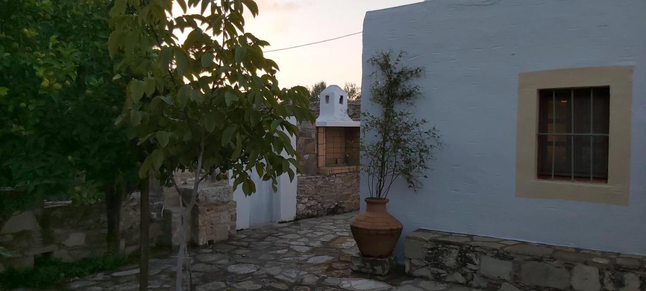 Traditional House In Asfendiou Agios Dimitrios  Exterior photo